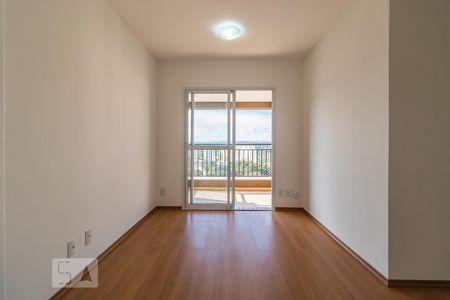 Sala de apartamento para alugar com 2 quartos, 60m² em Jardim Tupanci, Barueri
