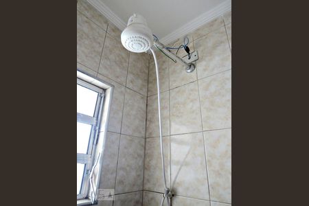 Chuveiro de apartamento para alugar com 2 quartos, 80m² em Vila Gustavo, São Paulo