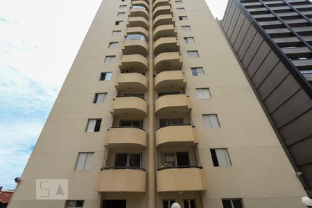 Apartamento para alugar com 82m², 3 quartos e 1 vagaFachada