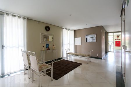 Apartamento para alugar com 82m², 3 quartos e 1 vagaHall social