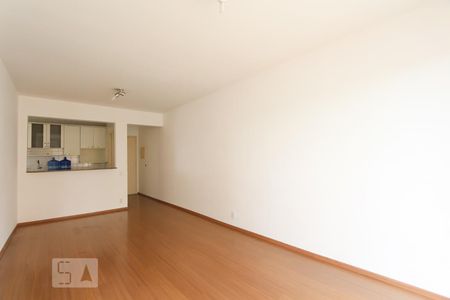 Sala de apartamento para alugar com 3 quartos, 82m² em Vila Progredior, São Paulo