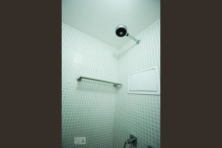 Studio para alugar com 42m², 1 quarto e 1 vaga Studio para alugar com 42m², 1 quarto e 1 vagaBanheiro