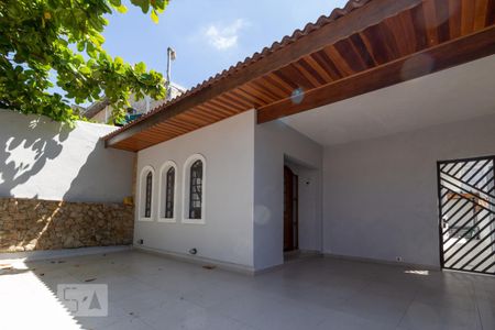 Casa para alugar com 120m², 2 quartos e 2 vagas Casa para alugar com 120m², 2 quartos e 2 vagasGaragem