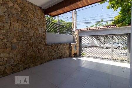 Casa para alugar com 120m², 2 quartos e 2 vagas Casa para alugar com 120m², 2 quartos e 2 vagasGaragem