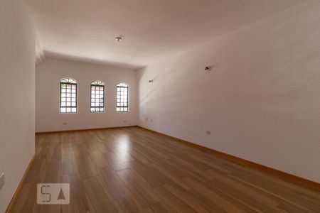 Sala de casa para alugar com 2 quartos, 120m² em Jardim Trussardi, São Paulo
