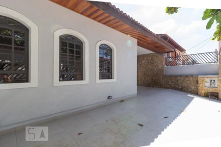 Casa para alugar com 120m², 2 quartos e 2 vagas Casa para alugar com 120m², 2 quartos e 2 vagasGaragem