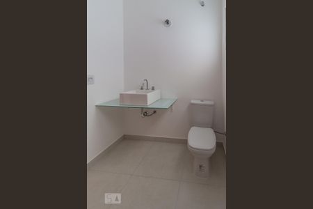 Casa para alugar com 120m², 2 quartos e 2 vagas Casa para alugar com 120m², 2 quartos e 2 vagasBanheiro 2