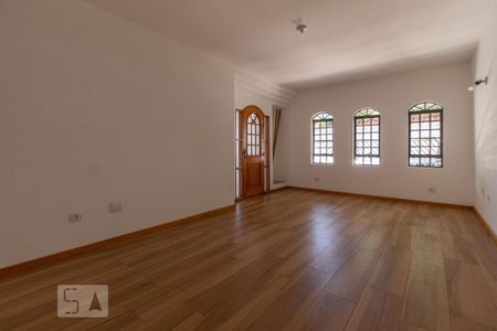 Sala de casa para alugar com 2 quartos, 120m² em Jardim Trussardi, São Paulo