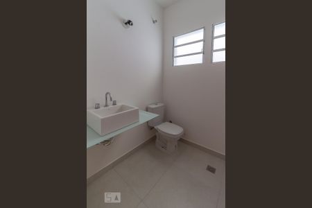 Casa para alugar com 120m², 2 quartos e 2 vagas Casa para alugar com 120m², 2 quartos e 2 vagasBanheiro 2