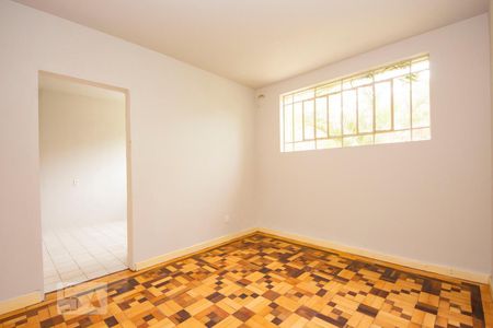 Sala 3 de casa para alugar com 4 quartos, 225m² em Rio Branco, Porto Alegre