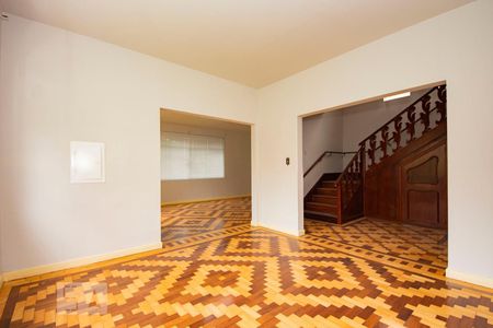 Sala 2 de casa para alugar com 4 quartos, 225m² em Rio Branco, Porto Alegre