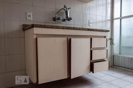 Apartamento à venda com 68m², 2 quartos e 1 vagaCozinha - Armários