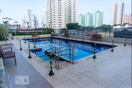 Apartamento para alugar com 40m², 1 quarto e 1 vagaPiscina