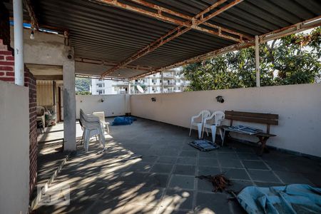 Casa para alugar com 85m², 2 quartos e sem vaga Casa para alugar com 85m², 2 quartos e sem vagaTerraço