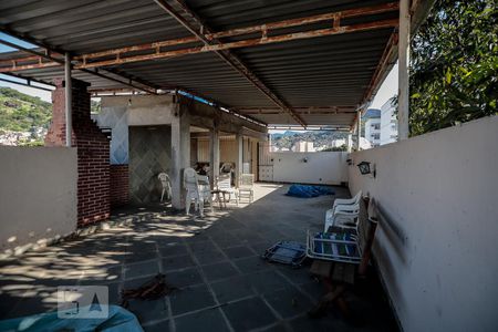Casa para alugar com 85m², 2 quartos e sem vaga Casa para alugar com 85m², 2 quartos e sem vagaTerraço