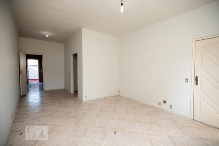 Casa para alugar com 85m², 2 quartos e sem vagaSala