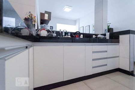 Apartamento para alugar com 70m², 2 quartos e sem vagaCozinha