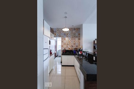 Apartamento para alugar com 70m², 2 quartos e sem vagaCozinha