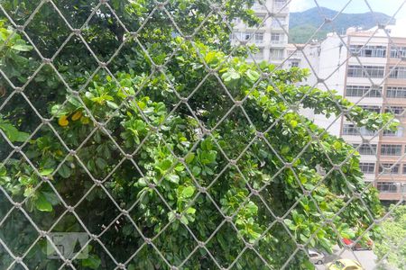 Apartamento à venda com 80m², 3 quartos e sem vagaVista