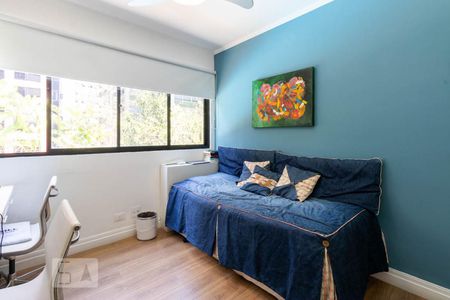 Apartamento à venda com 132m², 3 quartos e 2 vagasQuarto 3
