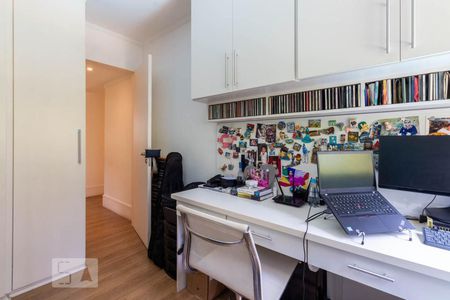 Apartamento à venda com 132m², 3 quartos e 2 vagasQuarto 3