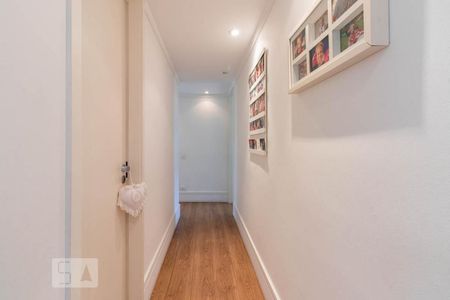 Apartamento à venda com 132m², 3 quartos e 2 vagasCorredor