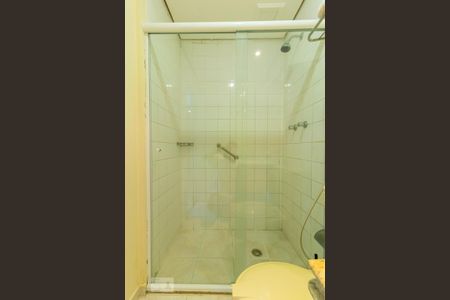 Studio para alugar com 26m², 1 quarto e 1 vaga Studio para alugar com 26m², 1 quarto e 1 vagaBanheiro