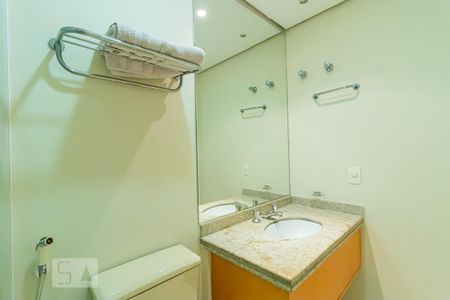 Studio para alugar com 26m², 1 quarto e 1 vaga Studio para alugar com 26m², 1 quarto e 1 vagaBanheiro