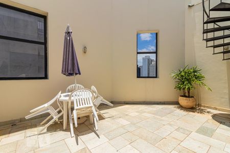 Studio para alugar com 26m², 1 quarto e 1 vaga Studio para alugar com 26m², 1 quarto e 1 vagaÁrea comum - Piscina