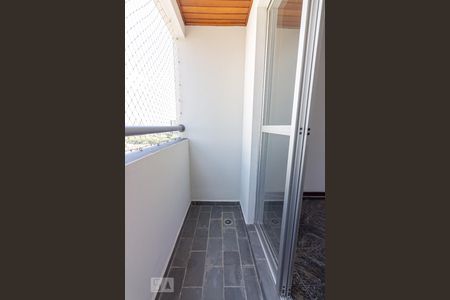 Varanda de apartamento para alugar com 2 quartos, 55m² em Continental, Osasco