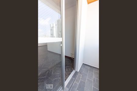 Varanda de apartamento para alugar com 2 quartos, 55m² em Continental, Osasco
