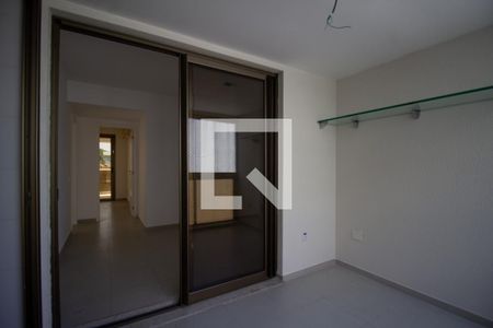 Apartamento à venda com 368m², 4 quartos e 4 vagasSacada do Hall dos Quartos