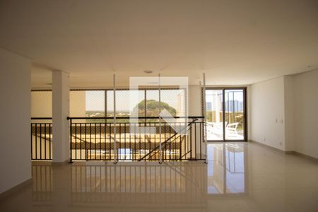 Apartamento à venda com 368m², 4 quartos e 4 vagasSala da Cobertura