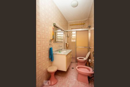 Banheiro de casa à venda com 4 quartos, 500m² em Jardim Monte Kemel, São Paulo