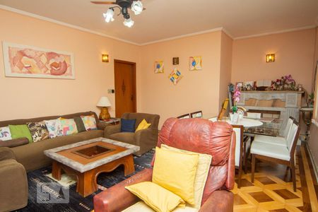 Sala de casa à venda com 4 quartos, 500m² em Jardim Monte Kemel, São Paulo