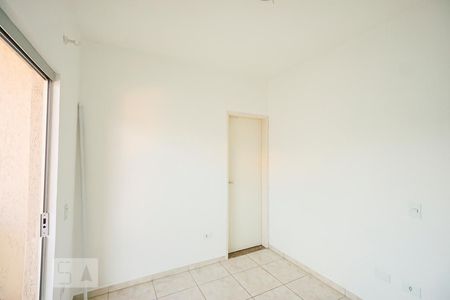 Quarto suíte 01 de casa de condomínio para alugar com 2 quartos, 60m² em Chácara Belenzinho, São Paulo