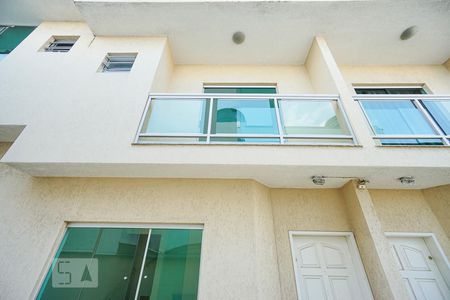 Casa de condomínio para alugar com 60m², 2 quartos e 1 vagaFachada