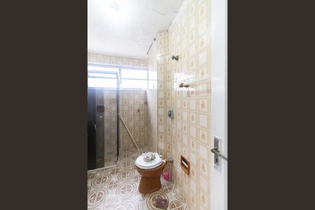 Banheiro de kitnet/studio para alugar com 1 quarto, 36m² em Liberdade, São Paulo