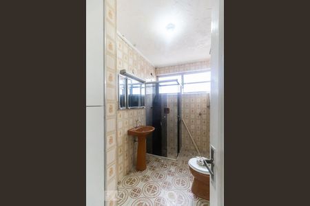 Banheiro de kitnet/studio para alugar com 1 quarto, 36m² em Liberdade, São Paulo