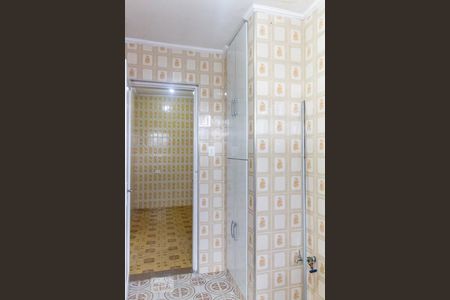 Banheiro de kitnet/studio para alugar com 1 quarto, 36m² em Liberdade, São Paulo