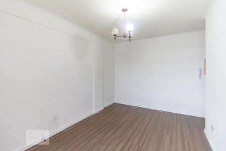 Sala de kitnet/studio para alugar com 1 quarto, 36m² em Liberdade, São Paulo