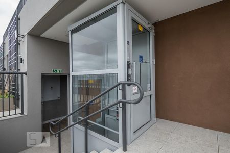 Apartamento para alugar com 77m², 2 quartos e 1 vagaÁrea Comum - Acesso Piscina 