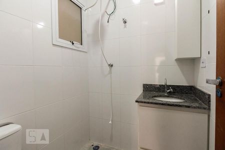 Banheiro  de apartamento para alugar com 1 quarto, 33m² em Quinta da Paineira, São Paulo