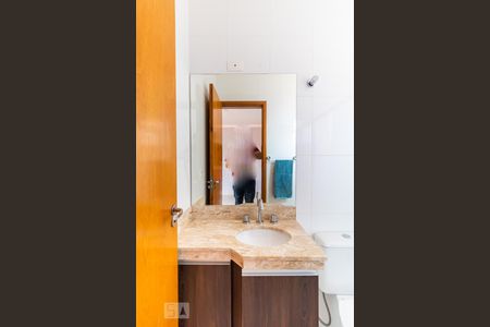 Casa à venda com 65m², 2 quartos e 1 vagaBanheiro da Suíte 2