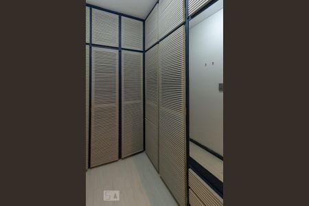 closet de kitnet/studio à venda com 1 quarto, 30m² em Petrópolis, Porto Alegre