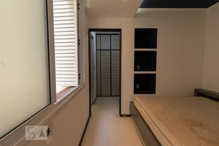 quarto de kitnet/studio à venda com 1 quarto, 30m² em Petrópolis, Porto Alegre