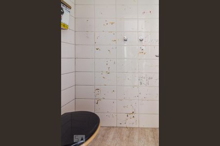 Apartamento à venda com 100m², 3 quartos e sem vaga Apartamento à venda com 100m², 3 quartos e sem vagaBanheiro de Serviço