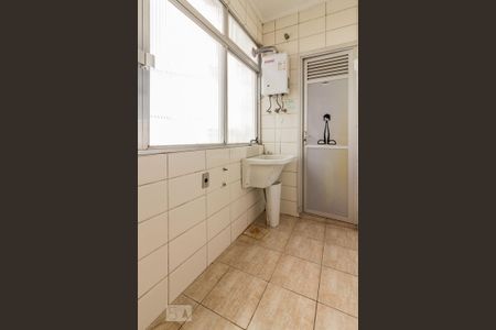 Apartamento à venda com 100m², 3 quartos e sem vaga Apartamento à venda com 100m², 3 quartos e sem vagaDetalhe da area de serviço