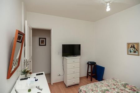 Apartamento à venda com 81m², 3 quartos e 1 vagaQuarto 2