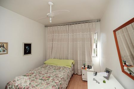 Apartamento à venda com 81m², 3 quartos e 1 vagaQuarto 2